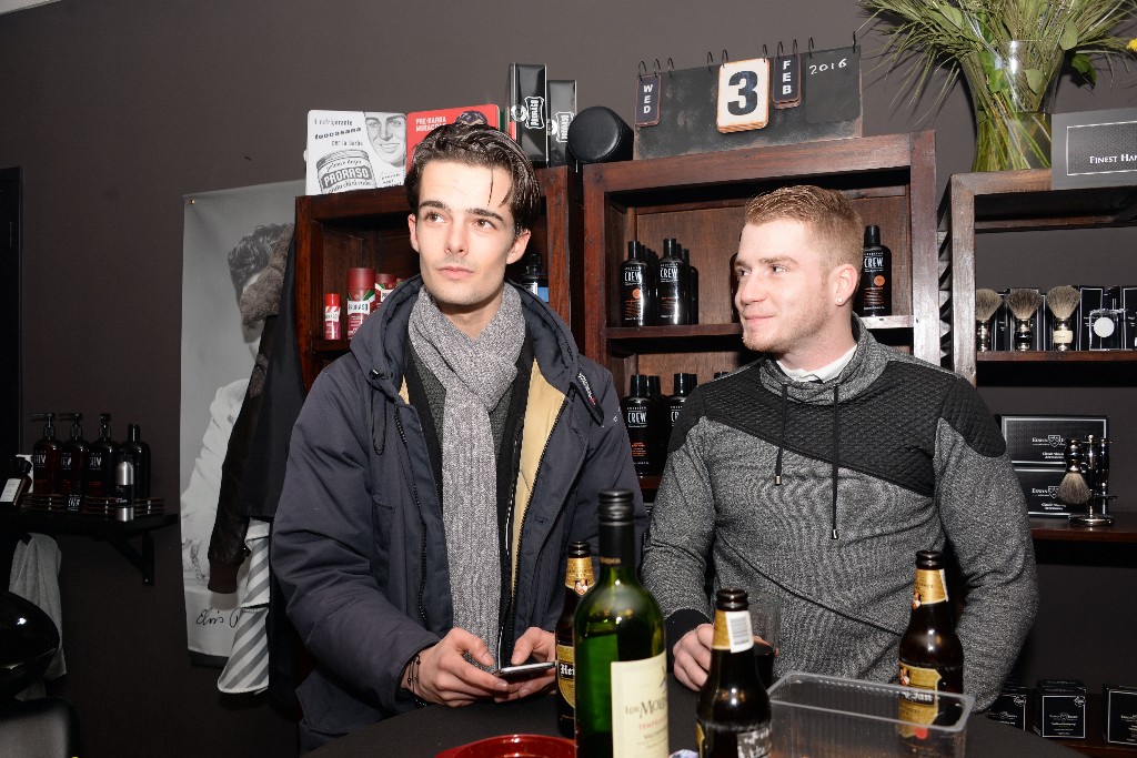 ../Images/1 year anniversary Ro's Barbershop 130.jpg